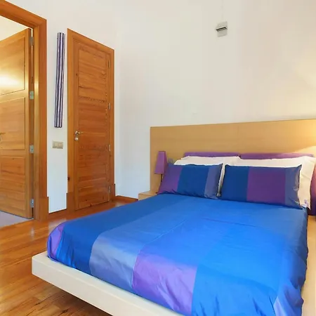 Villa In Spain With Pool & Jacuzzi Retreat *