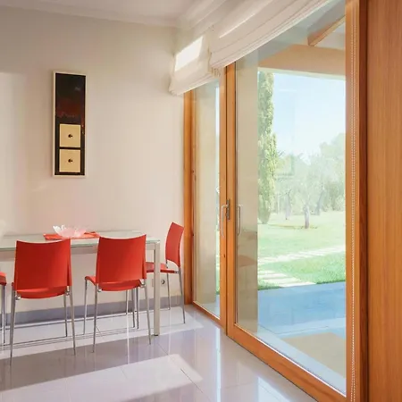 Villa In Spain With Pool & Jacuzzi Retreat *