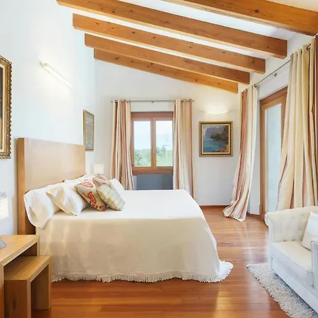 Villa In Spain With Pool & Jacuzzi Retreat * Pollenca