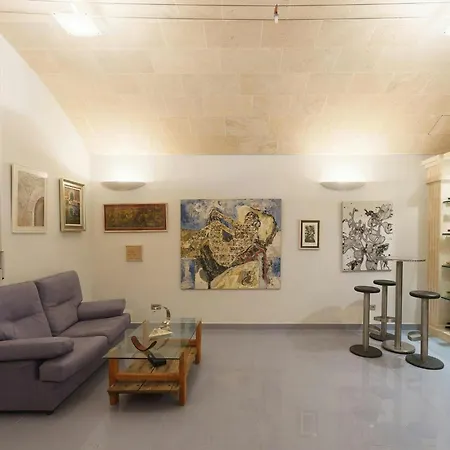 Villa In Spain With Pool & Jacuzzi Retreat Holiday home *
