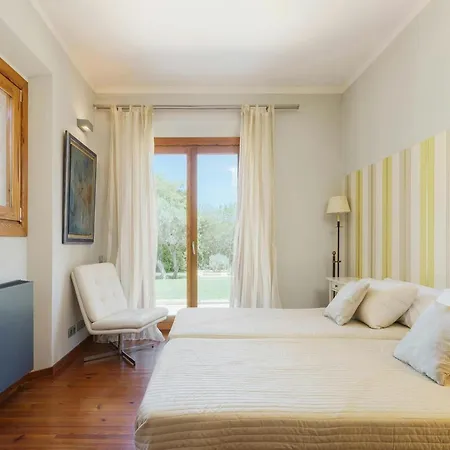 Villa In Spain With Pool & Jacuzzi Retreat Pollenca